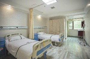 长沙(10)大知名隆鼻医生？