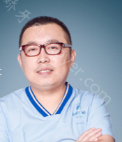  周磊