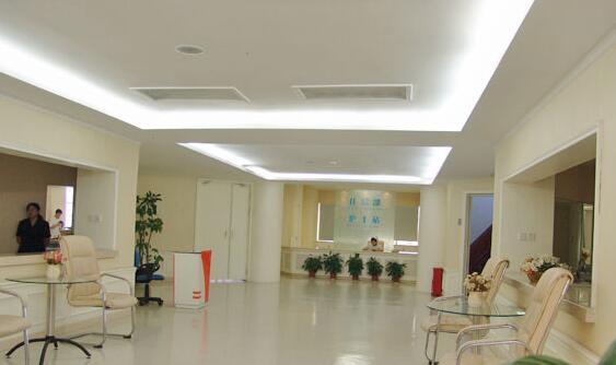 成都有名的口腔医院有哪些？四季春风、牙先森、成都美容医院口腔中心上榜！
