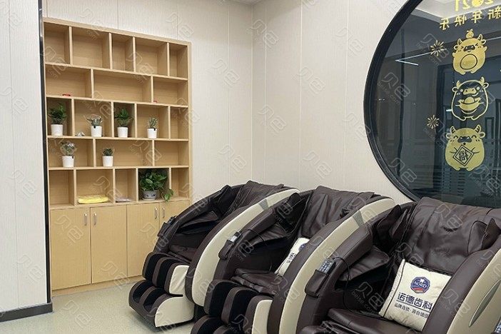 深圳宝中商圈附近的种植牙医院哪家好？排行前十推荐附口腔医院价格表一览