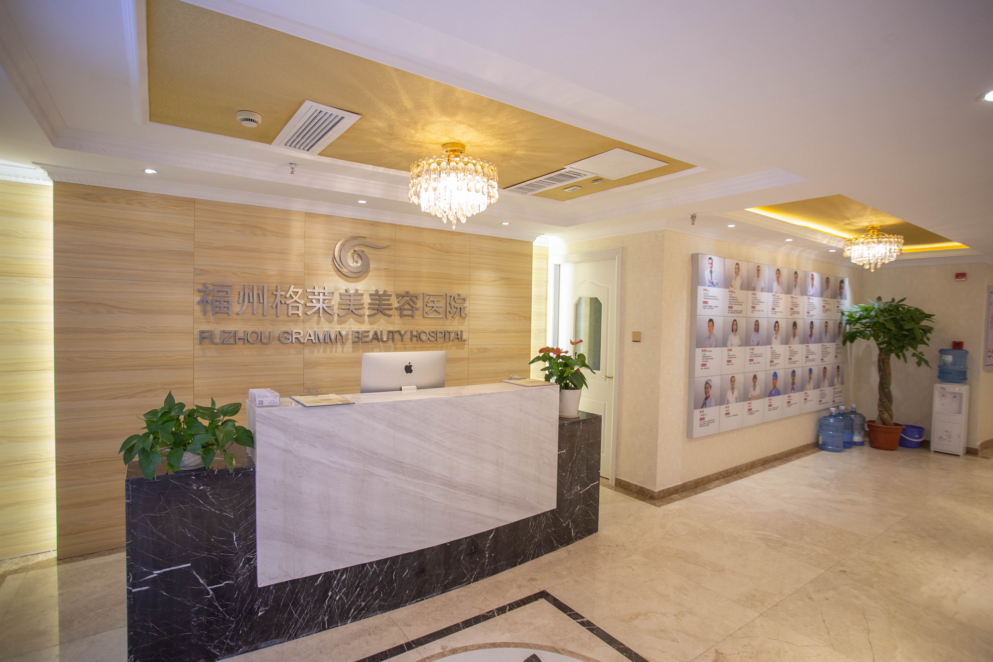 福州自体脂肪丰手费用2024明细查看(2024福州自体脂肪丰手参考价为：45048元)
