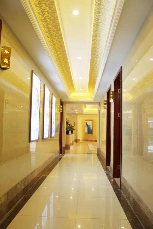 芜湖玻尿酸去黑眼圈报价多少钱合适(2024芜湖玻尿酸去黑眼圈参考价为：18822元)