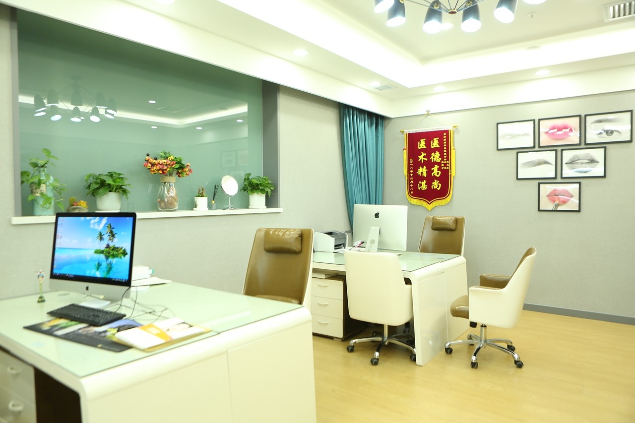 兰州自体脂肪隆鼻优惠价格均价公布(2024兰州自体脂肪隆鼻参考价为：62872元)
