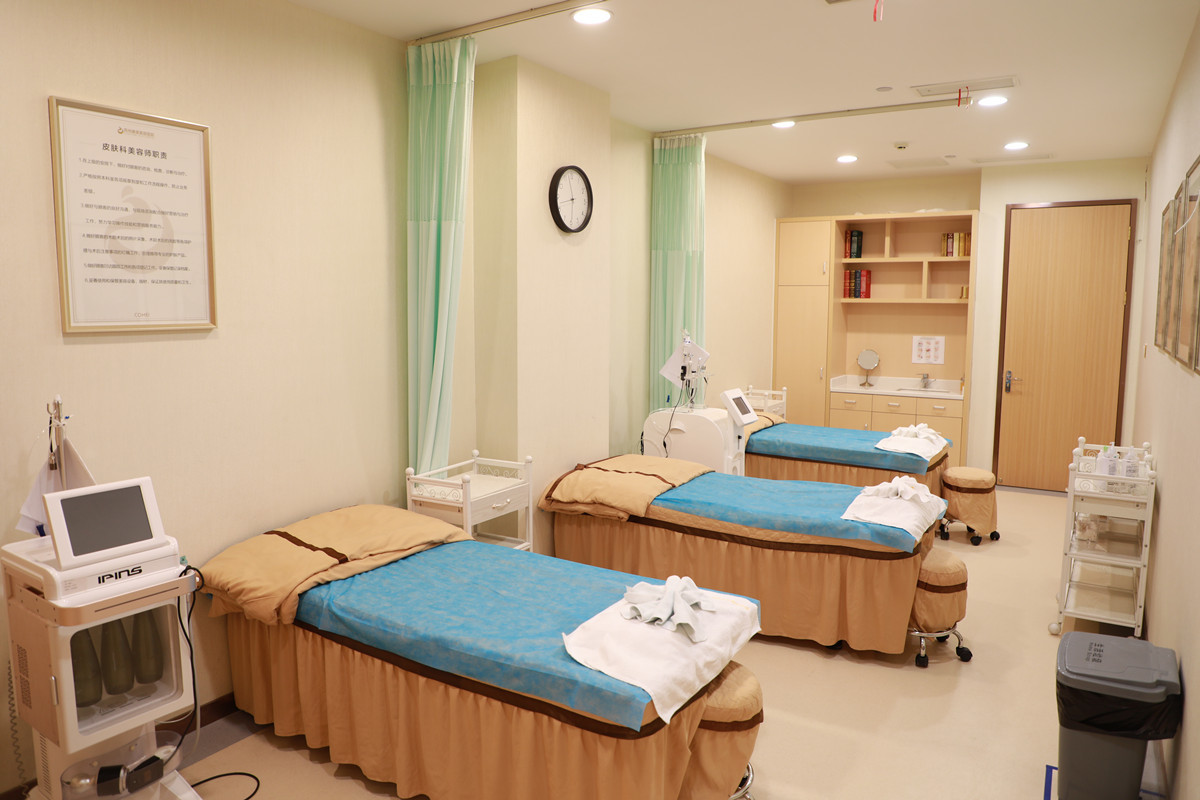 苏州玻尿酸去黑眼圈优惠价格均价公布(2024苏州玻尿酸去黑眼圈参考价为：18214元)