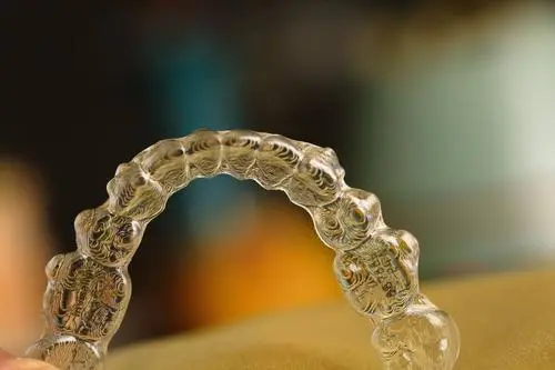 comfos是杂牌子吗，时代天使青春版属于中低端档次价格低