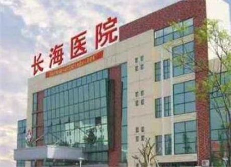 假体隆鼻哪个医生好一点(假体隆鼻哪个医生好)