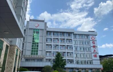 梅州市断牙修复手术医院排行榜前十位谁独占鳌头-梅州魏泗华牙科私立知名好评医生当选