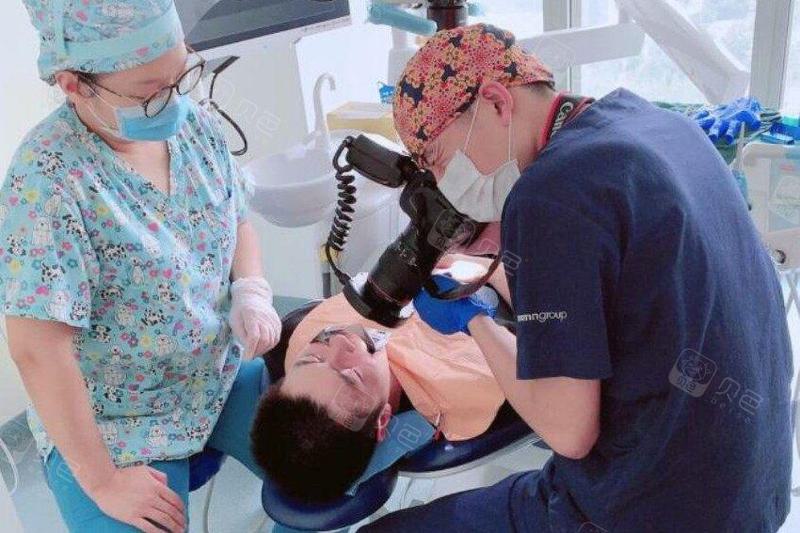 郑州牙博仕口腔门诊部牙齿矫正价目详情新版，口腔美容8009元起
