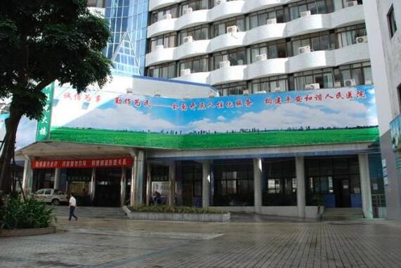 湛江隆胸整形排名靠前医生哪个好?坐诊信息指明了方向