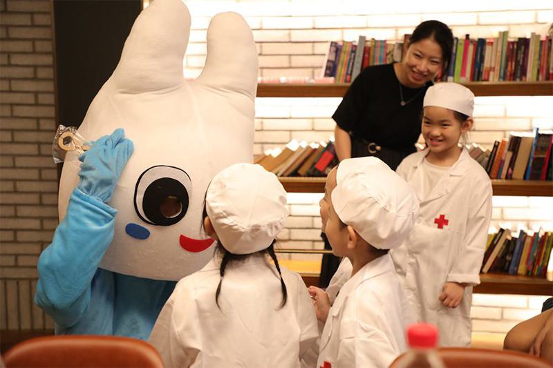 东莞种植牙多少钱一颗2024，种牙5000元全瓷牙1200元烤瓷牙500元