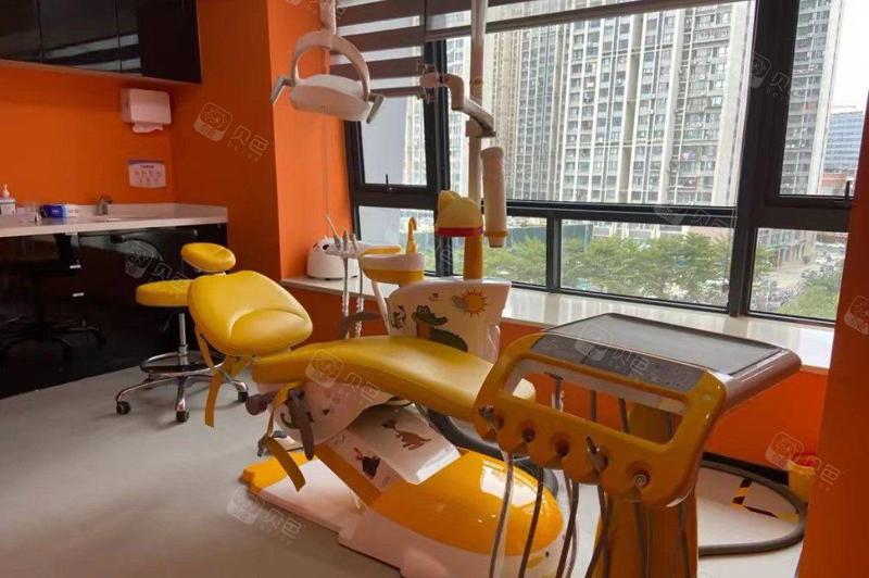 福州美橙口腔(仓山万达店)医生团队怎么样？实力强劲且经验老道，值得托付与介绍！