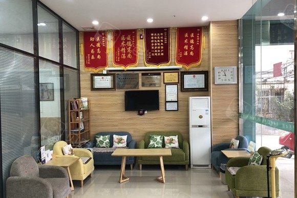 邯郸地区口腔医院排名前五：邯郸甲子口腔诊所与邯郸市众欢口腔诊所（世纪大街）实力不凡，值得信赖的选择