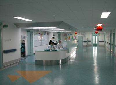北京皮肤美容收费价格表，手术疤痕修复：1252\去痘印痘坑：180起
