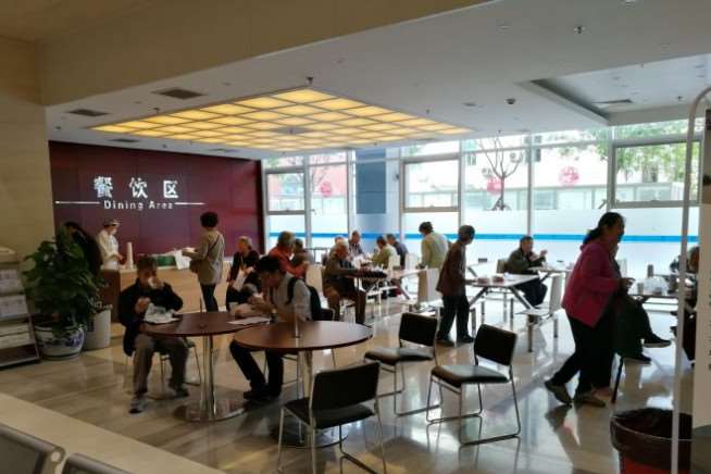 北京悦芳亚眼部整形收费价格表，眼睑松弛修复：509\眼部修复：2731起