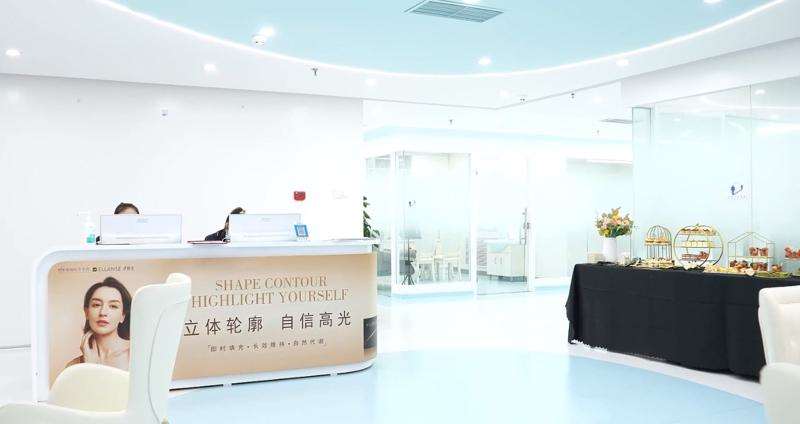 北京医院眼部整形收费价目表，眼修复：3752\眼睑内翻矫正：3934起