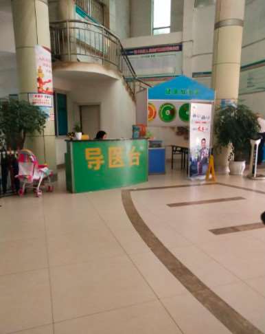 重庆张瑜医疗美容鼻部整形收费价格表，蒜头鼻治疗：661\隆鼻：4310起