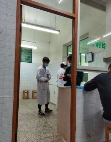 重庆眼部整形收费价格表，眼修复：4026\眼部修复：1802起