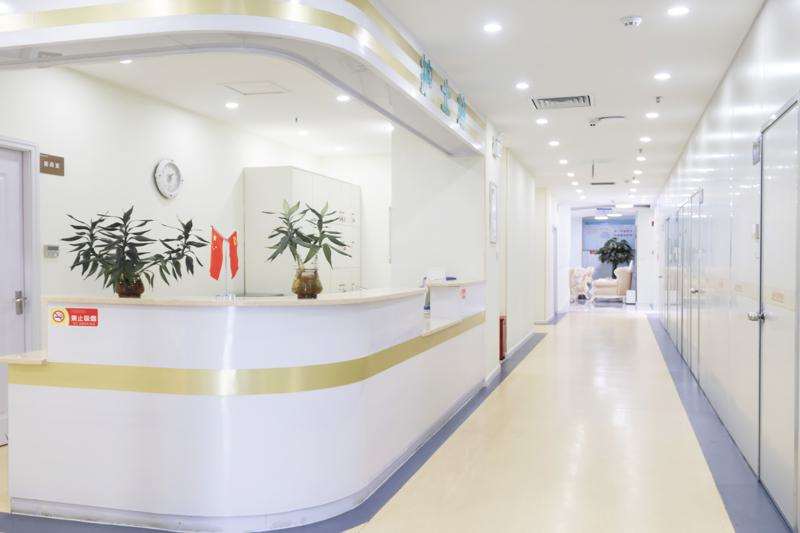 惠州耳部整形收费价目表，隐耳修复：3064\小耳畸形矫正：4411起