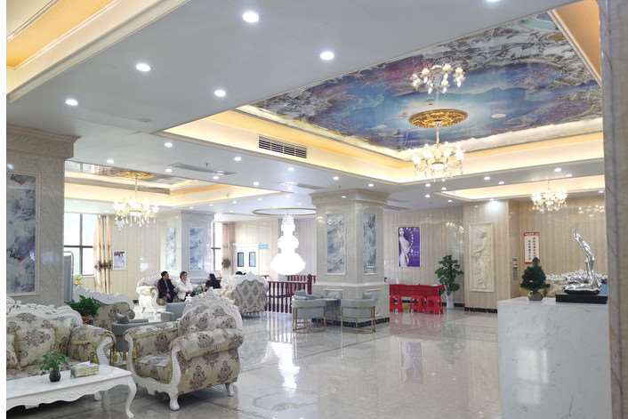 惠州鼻部整形收费价格表，蒜头鼻治疗：2563\去鼻唇沟：658起