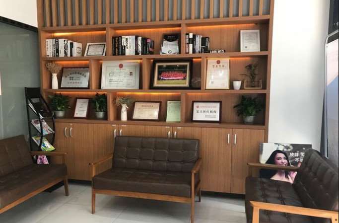 深圳牙齿矫正价格表线上公布(2024深圳牙齿矫正参考价为：17317元)