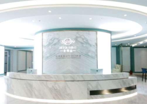 深圳鼻部整形收费价目表，延长鼻小柱：4410\垫鼻基底失败修复：2072起