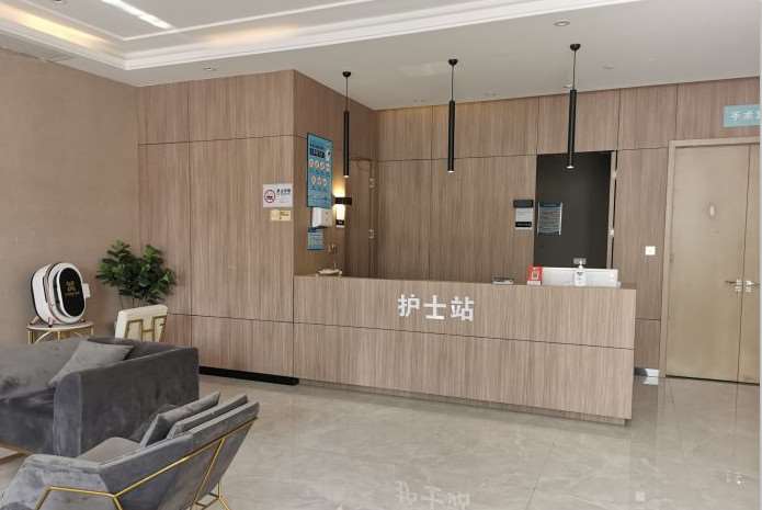 深圳眼部整形收费价目表，眼皮下垂矫正：1157\眼睑松弛修复：217起