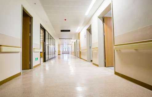 柳州广西科技大学第一附属医院鼻部整形收费价格表，鼻修复整形：1050\隆鼻：2774起
