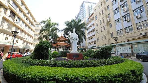 南宁皮肤美容收费价目表，椭圆形疤痕矫正：1154\去色斑：342起
