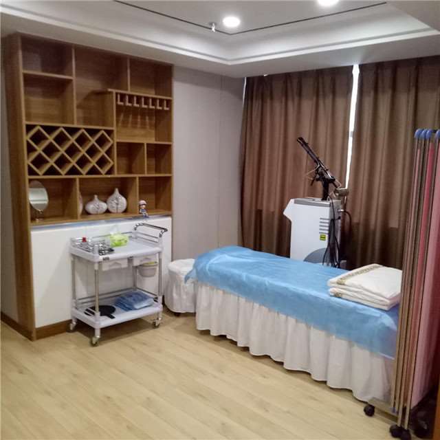六盘水友好妇产医院鼻部整形收费价格表，隆鼻：2803\酒糟鼻治疗：2297起