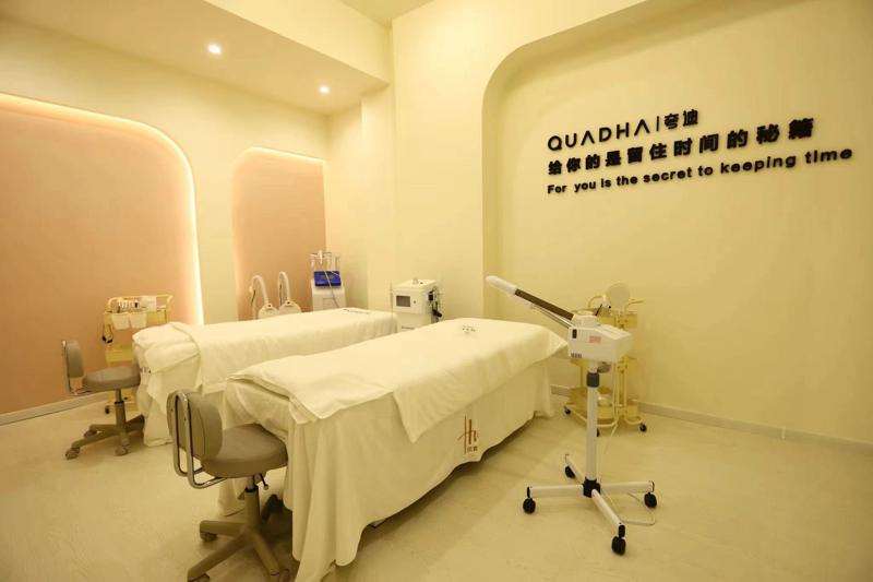 哈尔滨胸部整形收费价目表，胸部修复：399\乳晕整形：2971起