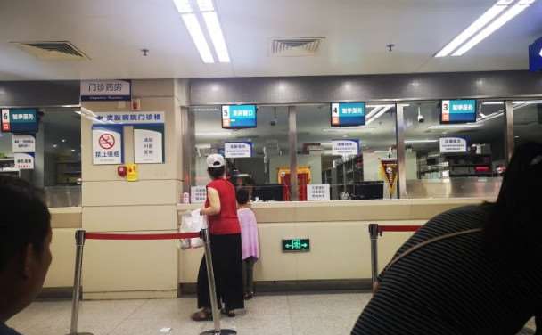 西安华旗唯美胸部整形收费价目表，胸型美化：4260\胸部修复：3569起