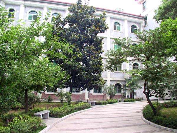 西安市中心脂肪填充收费价格表，自体脂肪填充：2399\脂肪填充失败修复：246起