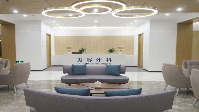 西安鼻部整形收费价格表，鼻尖整形：3012\蒜头鼻治疗：3634起