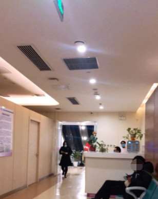 西安眼部整形收费价格表，眼修复：3222\眼窝凹陷修复：1477起