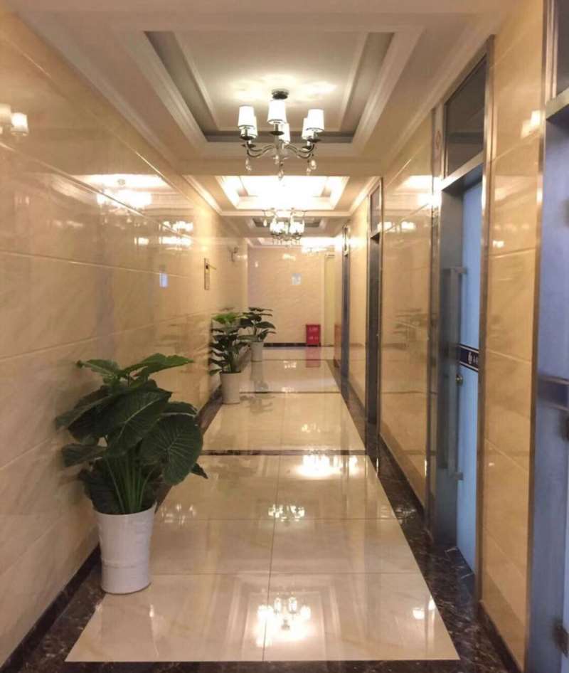 西安交通大学第二附属医院皮肤美容收费价格表，去皱纹：2732\去色素：1563起