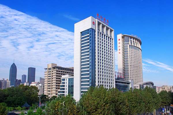 武汉面部轮廓收费价目表，下巴：3182\颧骨缩小失败修复：165起