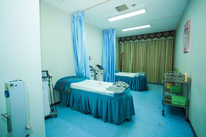 长沙眼部整形收费价格表，重睑术：4004\眼部修复：1099起