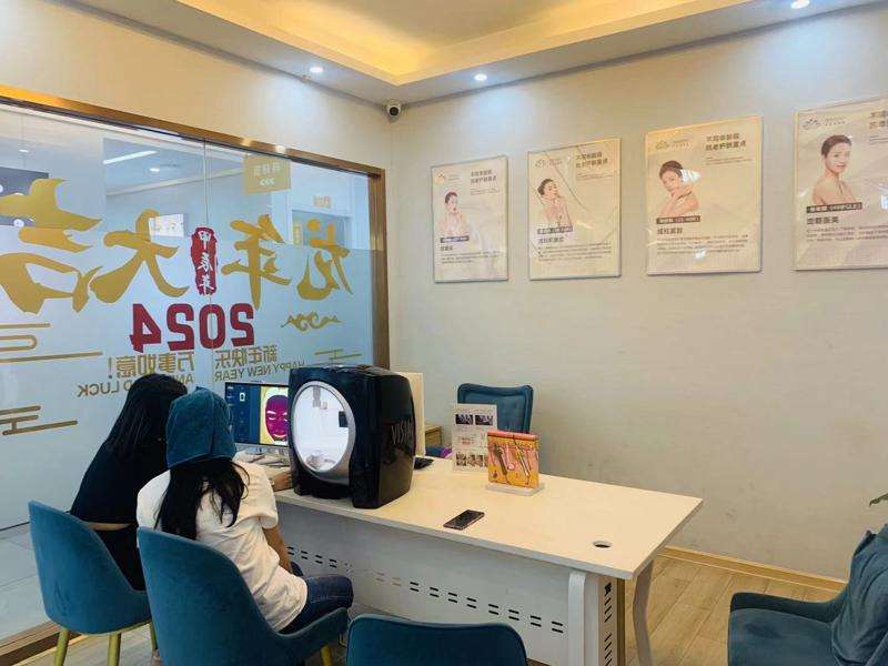 岳阳医菲洛脂肪填充收费价格表，自体脂肪填充：2247\脂肪填充失败修复：240起