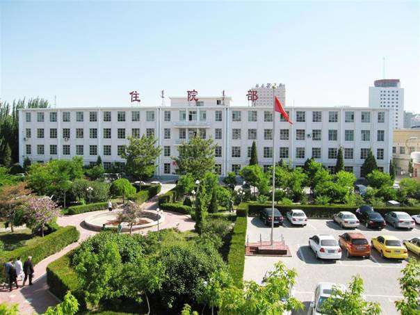 包头鼻部整形收费价格表，蒜头鼻治疗：2482\隆鼻：3327起