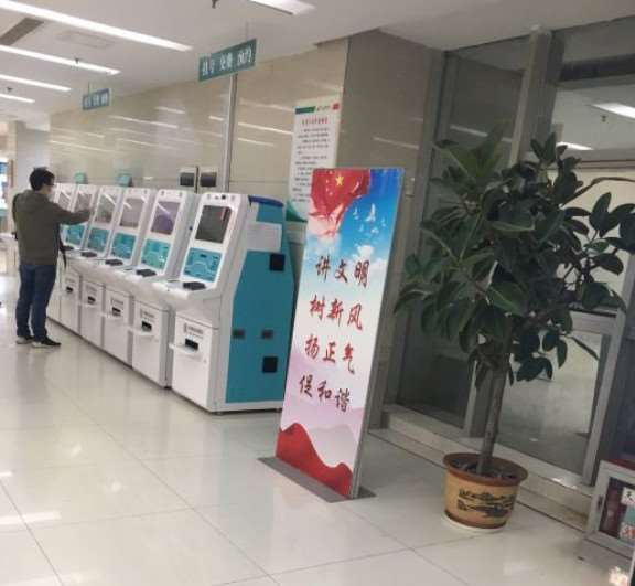 南京江苏省中医院皮肤美容收费价格表，去妊娠纹：1092\去粉刺：3875起
