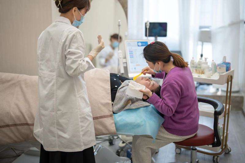 南京鼻孔费用是多少呐(2025南京鼻孔参考价为：3960元)