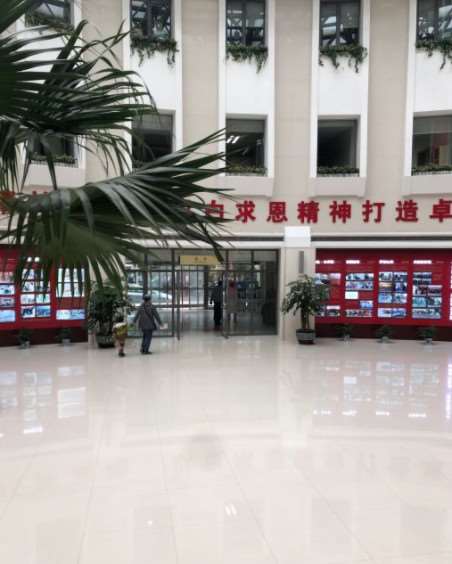 南通上睑松弛矫正术2025价目表均价一览(2025南通上睑松弛矫正术参考价为：4235元)