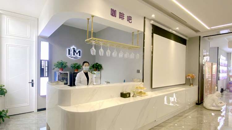 徐州植发养发收费价目表，头发种植：413\其他部位：398起