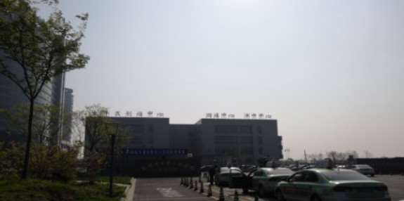 盐城济光口腔医院口腔整形收费价目表，牙齿修复：3423\牙齿矫正：159起
