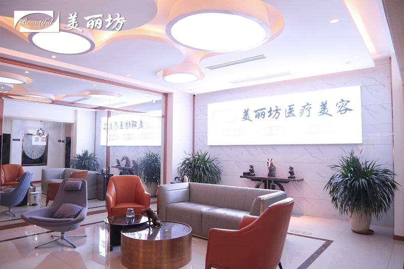 镇江眼部整形收费价目表，做卧蚕失败修复：637\重睑术：2927起