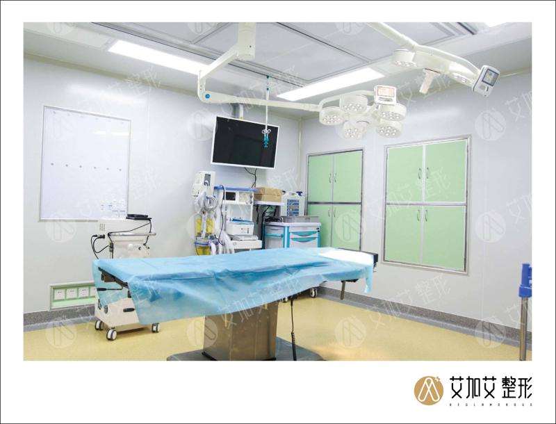 大连艾加艾面部轮廓收费价目表，下颌角磨削术：1443\下颌：1432起