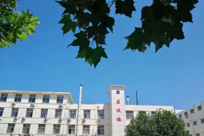 菏泽中医医院眼部整形收费价目表，重睑术：2855\眼综合：2533起