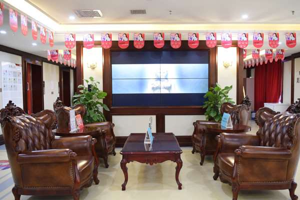 青岛脂肪填充收费价目表，自体脂肪填充：4274\脂肪填充失败修复：3534起