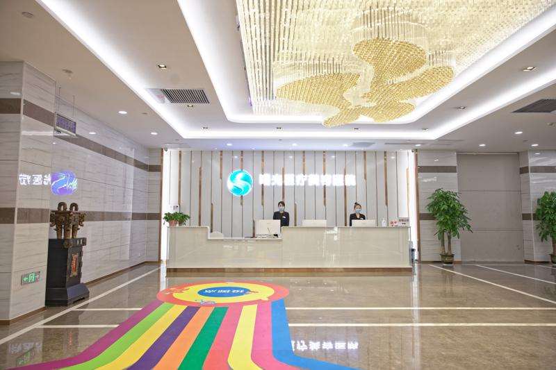 烟台瘦脸轮廓费用是多少呐(2025烟台瘦脸轮廓参考价为：18915元)