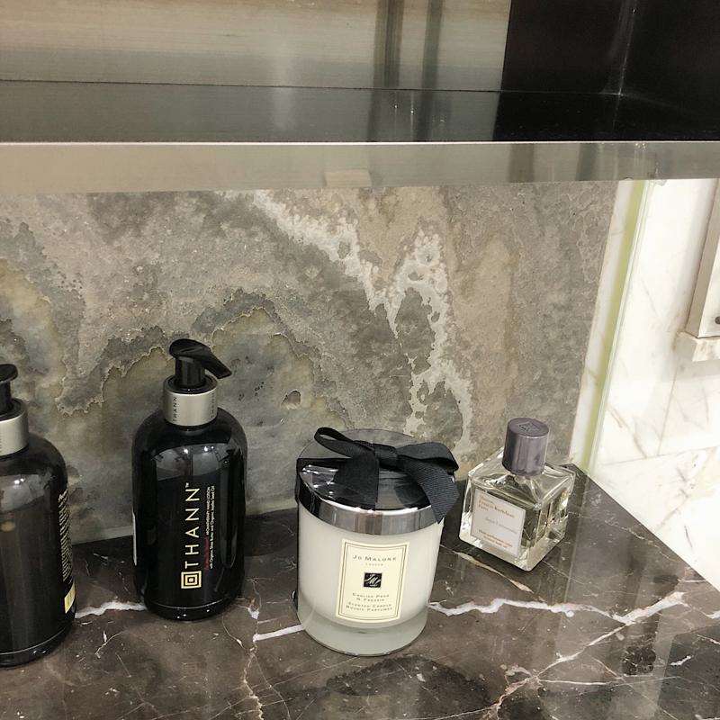 上海鼻部整形收费价目表，隆鼻整形：1653\鼻翼整形：808起